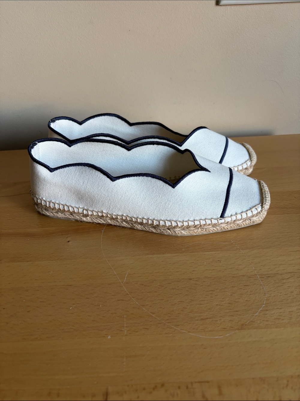 Castaner White Canvas Moccasins with Navy Trim Sz 39
